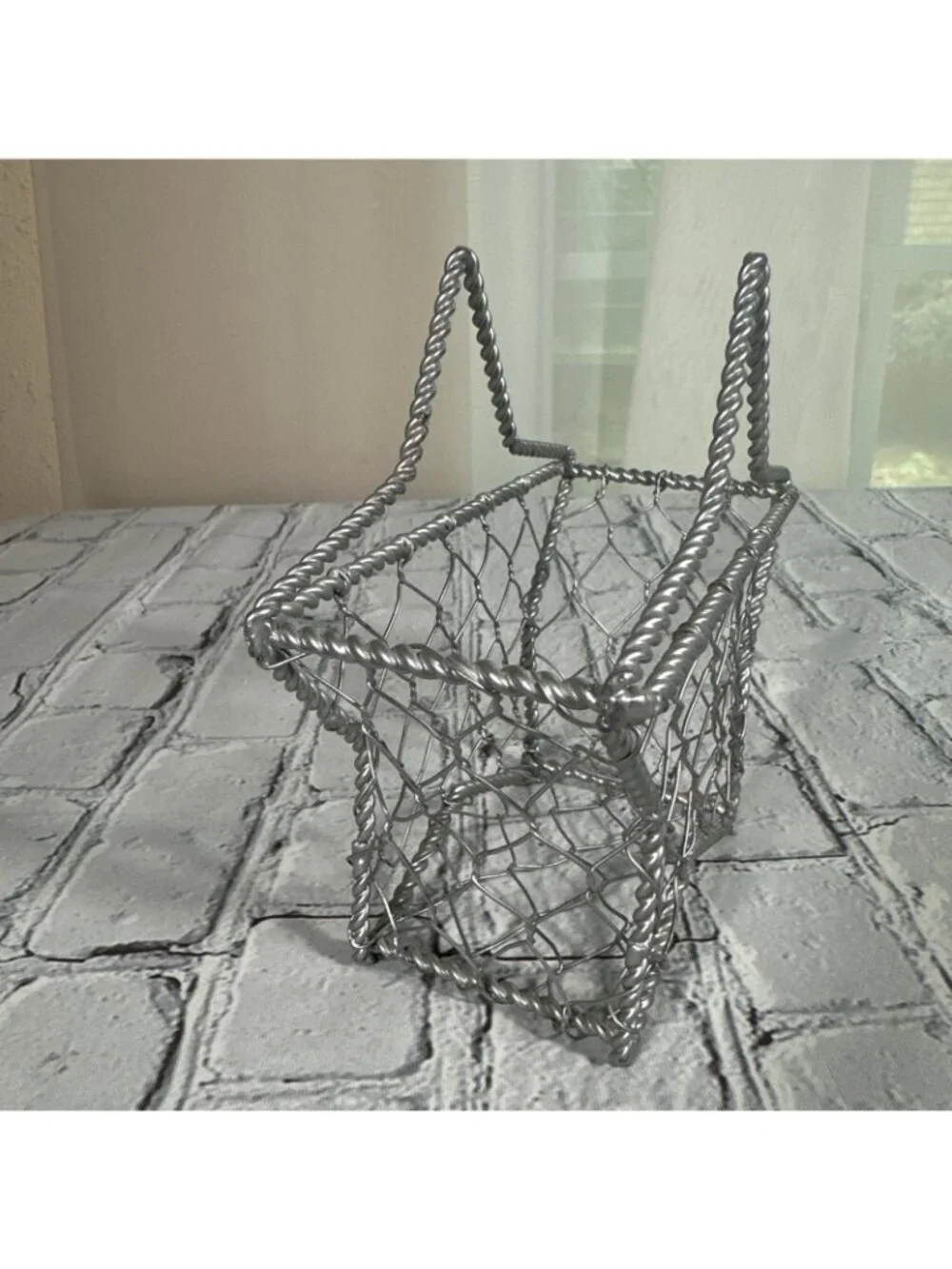 Silver Star-Shaped Wire Metal Decorative Basket Freestanding 6” X 6” X 2.5”